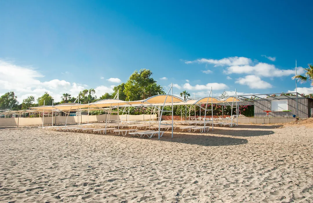 Grand Bahama Beach Hotel-1